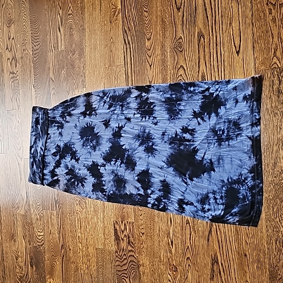 NWOT-SPLENDID Zarah Maxi Blue and Black  Skirt - Picture 10 of 10